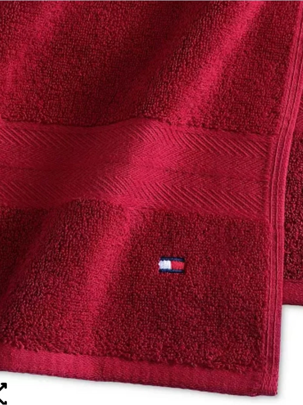 NWT Set of Two Tommy Hilfiger Bath Towels